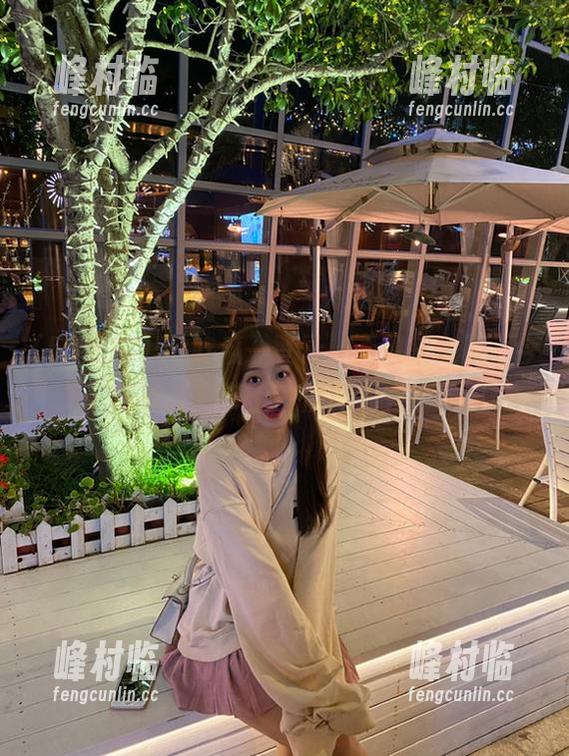 58吃瓜 58吃瓜一登录,画风就变了。今天的瓜默认是带上一点真人秀的调调。