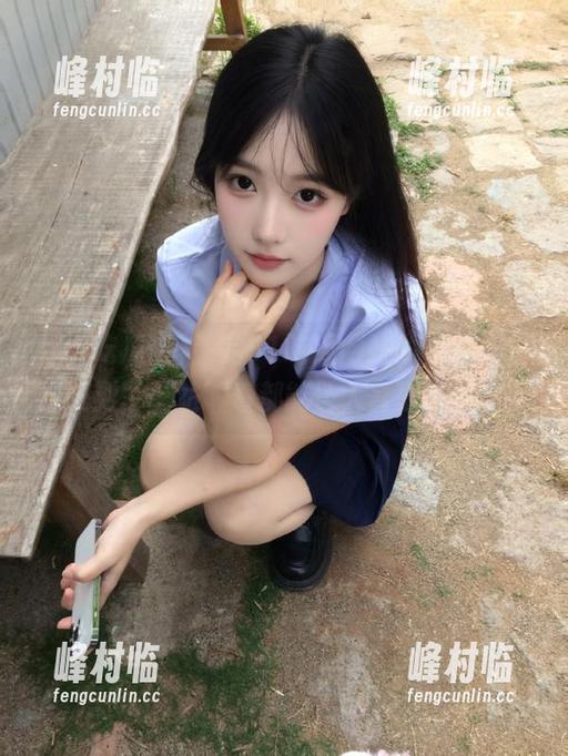 看完91吃瓜网站的视频，我感受到了‘站’着都能坠入喜感的深渊。