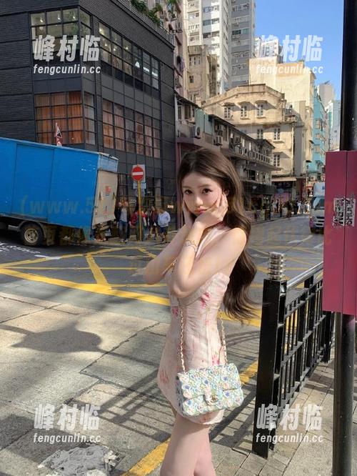 每次逛www.51cg00.com首页都像是翻阅八卦杂志，情绪起伏得比过山车还快！