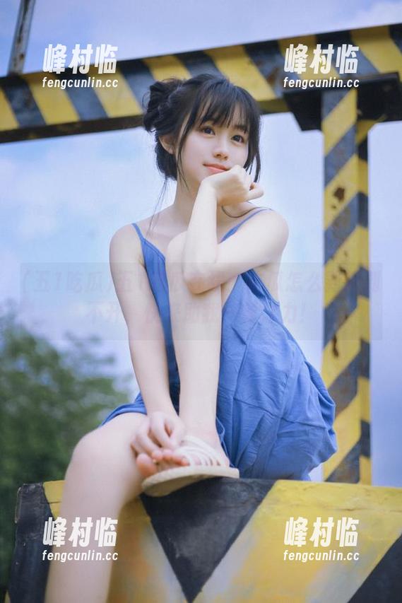 五1吃瓜在线：这瓜怎么剥都剥不开，快来助我一臂之力！