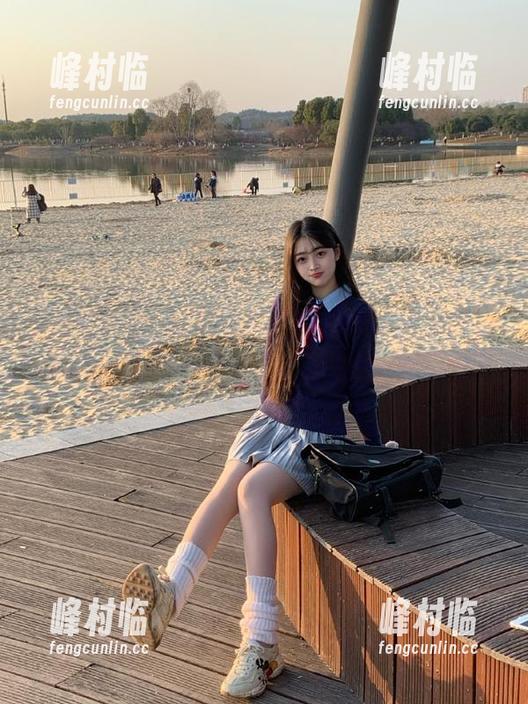 冲哥精选 冲哥精选:黑料第一集免费放送,快来从“传送门”里瞧瞧这出戏!
