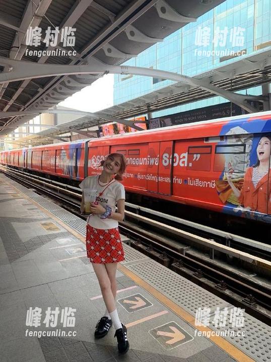 有人说“我要吃瓜网”的地址像是回家那样温暖，不过我倒是有点小胡思。