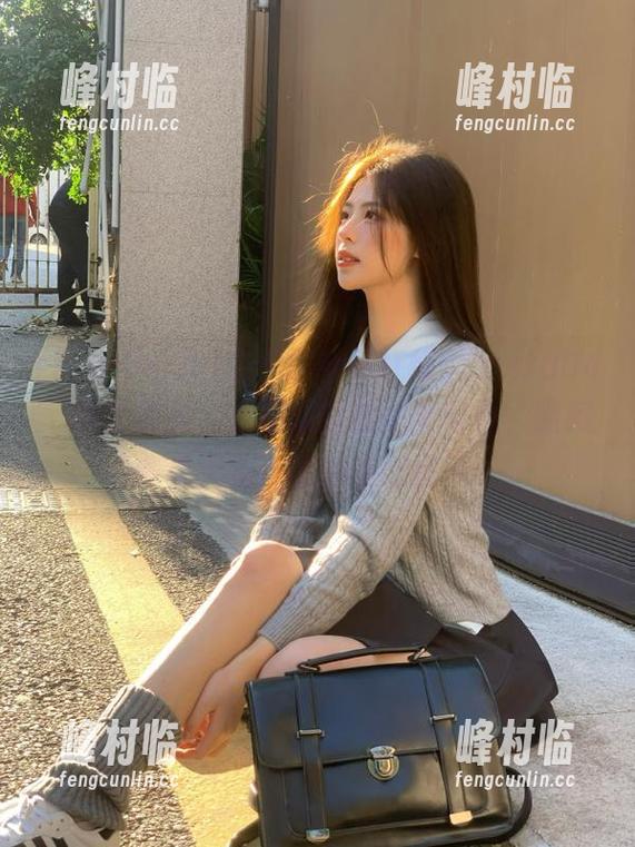 在“黑料不打烊zzzttt004”的世界里，永不迷路的追星体验，暗藏多少无法言说的小情愫呢～