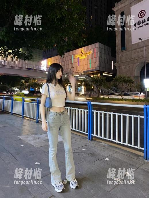 决定上黑料吃瓜网，免费的入口链接就像是伸手就能捡到的高级瓜，顺便给我手抽筋的节奏！
