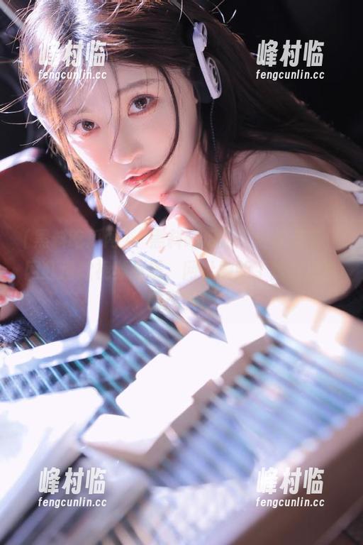 “黑料吃瓜网”热浪席卷，网红道歉视频抢镜，网址刷新了我对道歉的理解！
