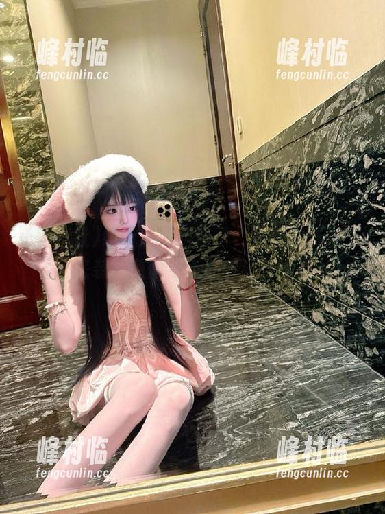 终于不再纠结了，黑料社资源下载来袭，随便点点就能看，嘿嘿～