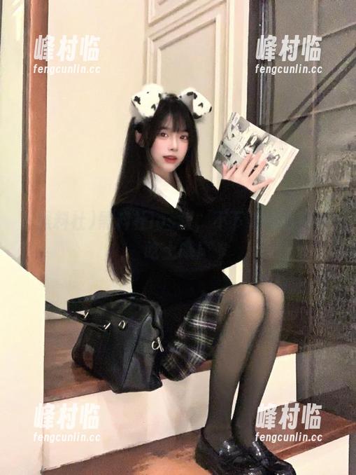 黑料社ios版，不下载的话只能吃土哦！