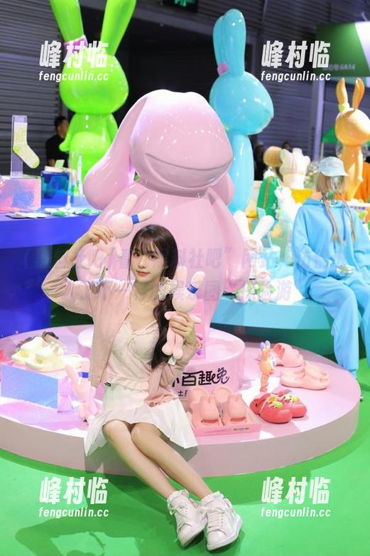 看“黑料社吧”网站，仿佛进入了不一样的娱乐圈“探险游”